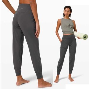Lululemon Align High Waisted Jogger 28" in Graphite Gray Sz 8